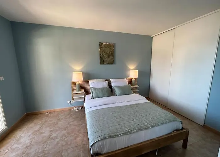 Sunnydaze Monaco ボーソレイユ